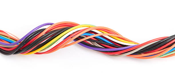 Hoeveel kabels passen in een installatiebuis? 